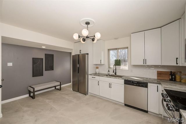 1829 Main Drive, High Ridge, MO 63049