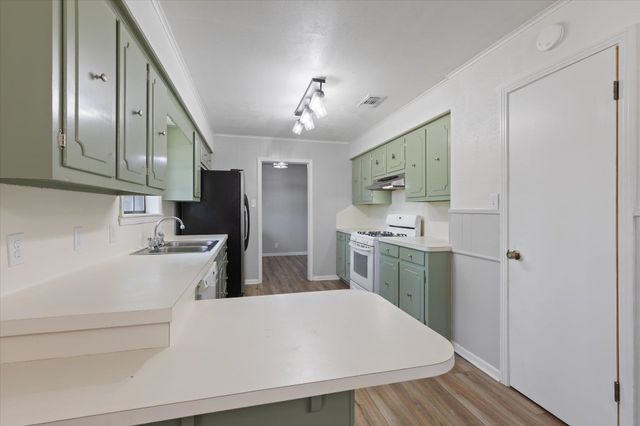 409 Reel Rd, Longview, TX 75604