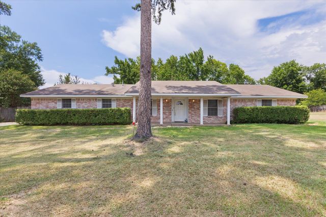 409 Reel Rd, Longview, TX 75604