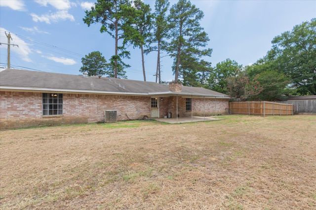 409 Reel Rd, Longview, TX 75604
