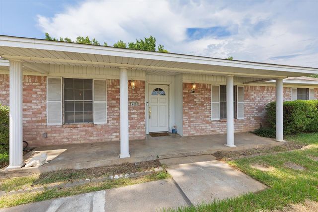 409 Reel Rd, Longview, TX 75604