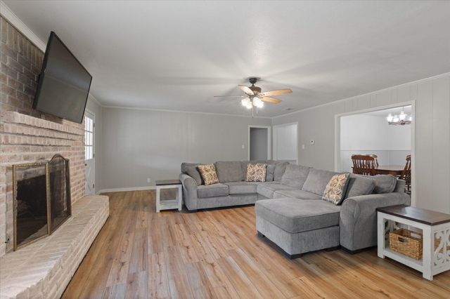 409 Reel Rd, Longview, TX 75604