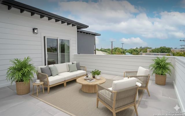 918 S Olive St 101, San Antonio, TX 78210