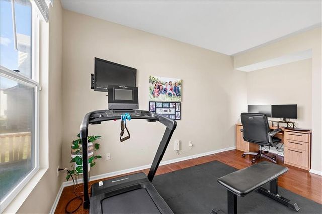 9318 Kenton Street, Lenexa, KS 66227