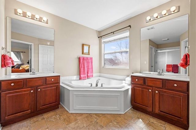 9318 Kenton Street, Lenexa, KS 66227