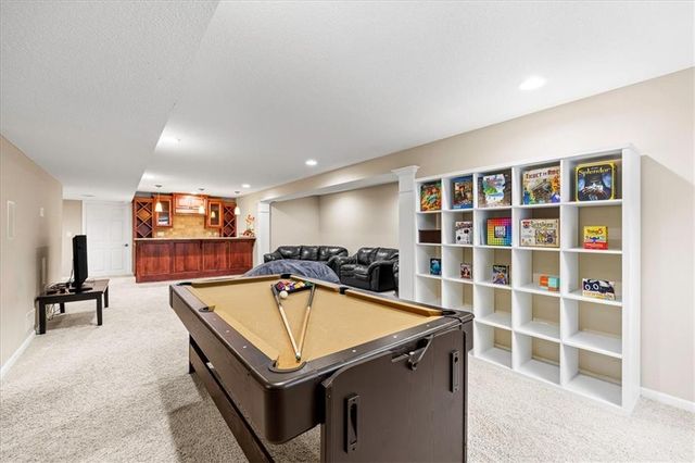 9318 Kenton Street, Lenexa, KS 66227