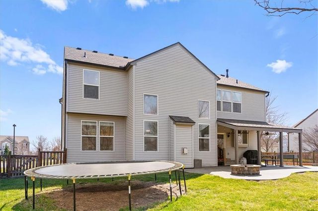 9318 Kenton Street, Lenexa, KS 66227