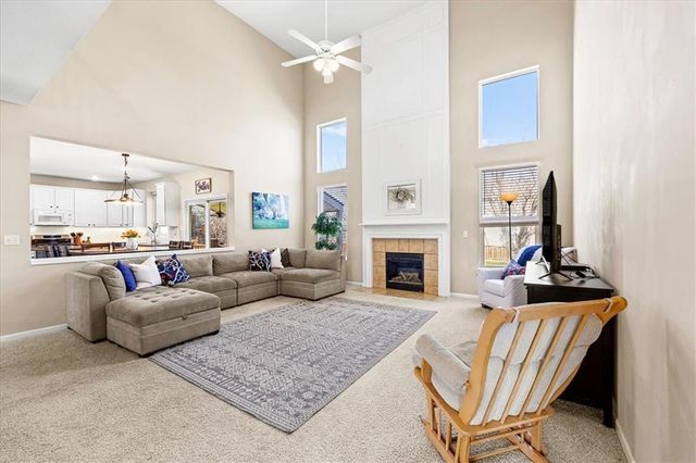 9318 Kenton Street, Lenexa, KS 66227