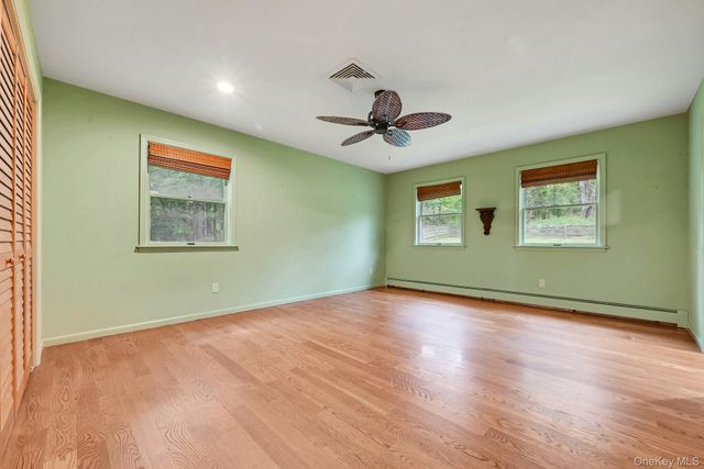 30 Pumpkin Hill Road, Warwick, NY 10990