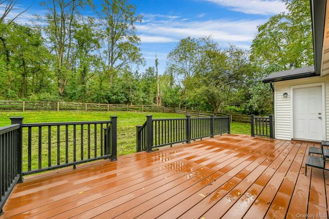 30 Pumpkin Hill Road, Warwick, NY 10990