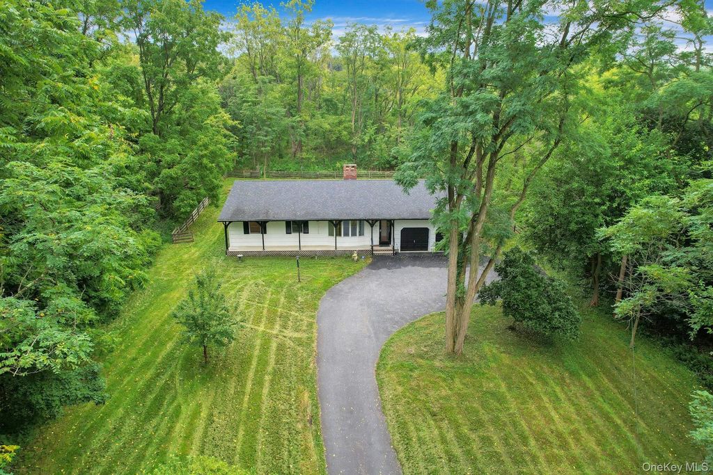 30 Pumpkin Hill Road, Warwick, NY 10990