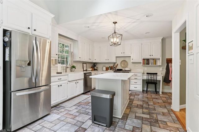 38 Berkshire RD, Williamsburg, VA 23188