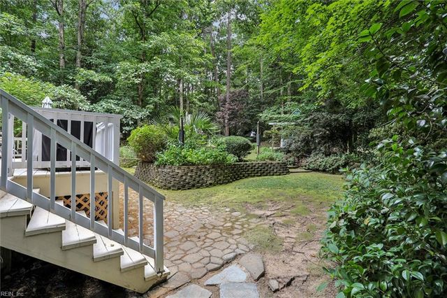 38 Berkshire RD, Williamsburg, VA 23188
