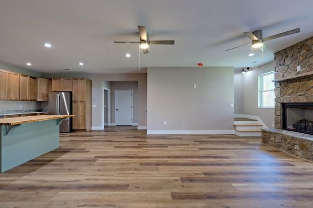 472 Hogsed Drive, Hayesville, NC 28904