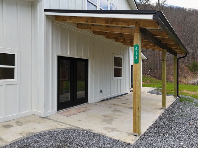 472 Hogsed Drive, Hayesville, NC 28904