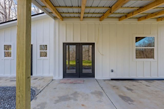 472 Hogsed Drive, Hayesville, NC 28904