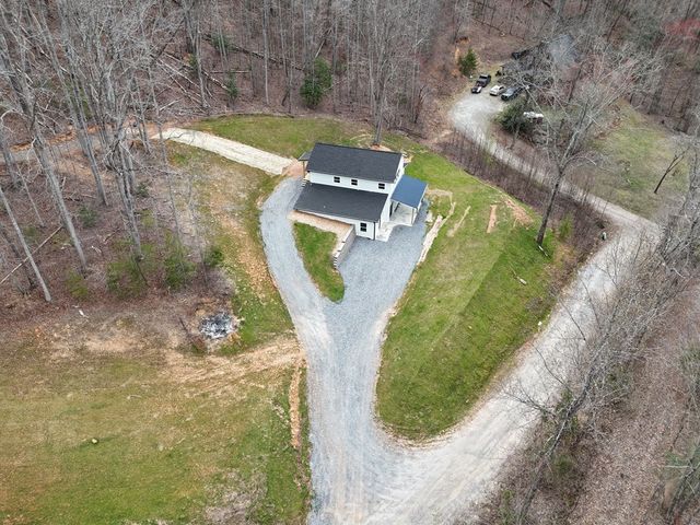 472 Hogsed Drive, Hayesville, NC 28904