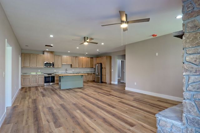 472 Hogsed Drive, Hayesville, NC 28904