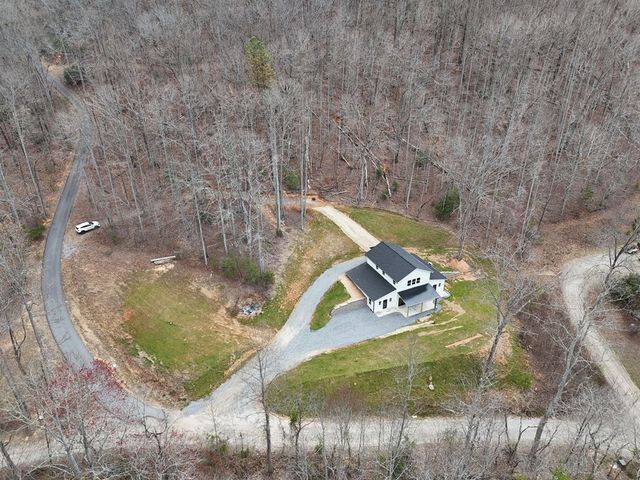 472 Hogsed Drive, Hayesville, NC 28904