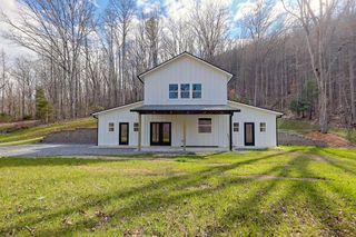 472 Hogsed Drive, Hayesville, NC 28904