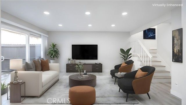 12302 Runnymede Street 4, North Hollywood (los Angeles), CA 91605