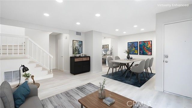 12302 Runnymede Street 4, North Hollywood (los Angeles), CA 91605