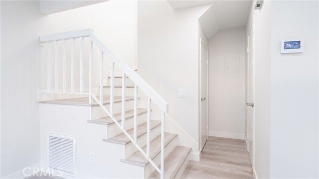 12302 Runnymede Street 4, North Hollywood (los Angeles), CA 91605