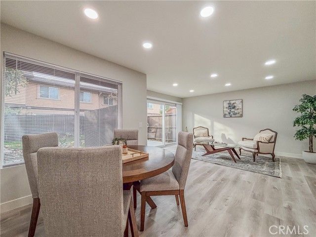 12302 Runnymede Street 4, North Hollywood (los Angeles), CA 91605