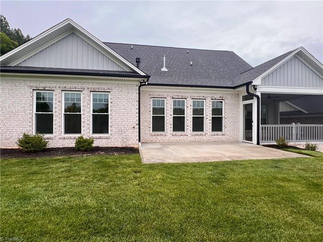 1076 Wood Duck Lane, Winston-salem, NC 27106