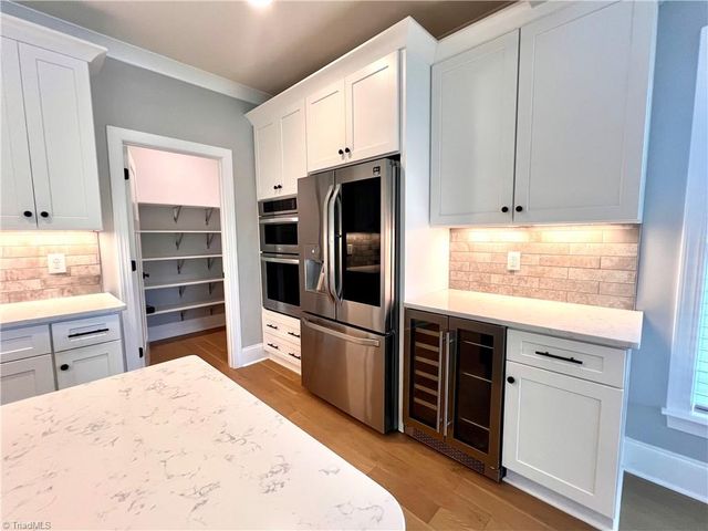 1076 Wood Duck Lane, Winston-salem, NC 27106