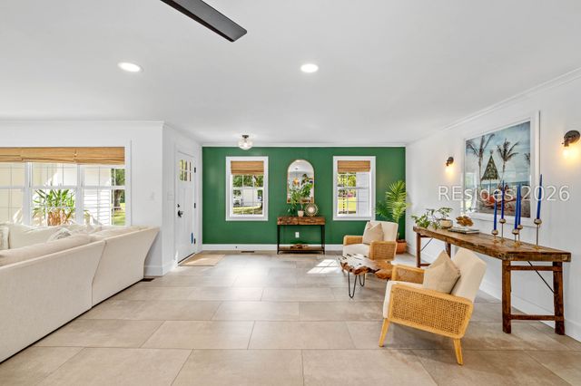 1638 Hampton Dr, Beaufort, SC 29906