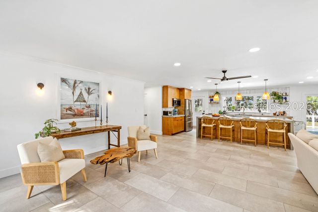 1638 Hampton Dr, Beaufort, SC 29906