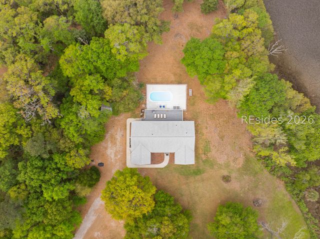 1638 Hampton Dr, Beaufort, SC 29906