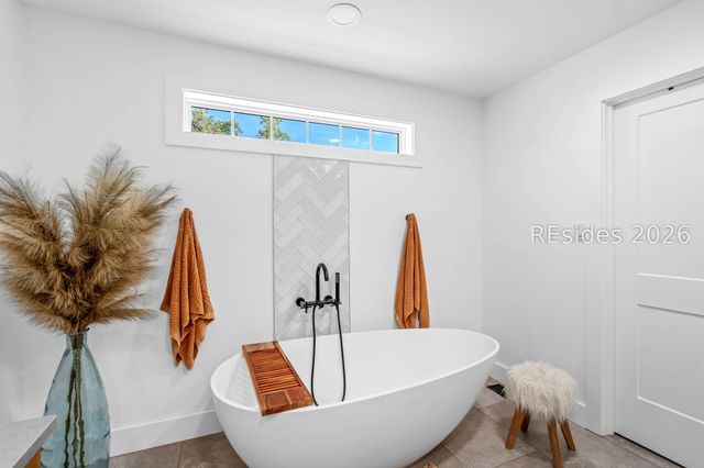 1638 Hampton Dr, Beaufort, SC 29906