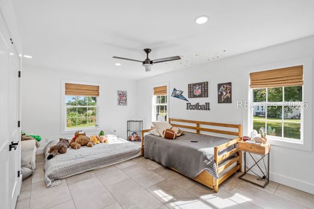 1638 Hampton Dr, Beaufort, SC 29906
