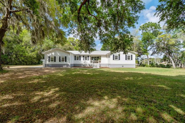 1638 Hampton Dr, Beaufort, SC 29906