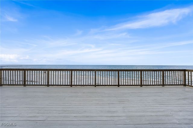 406 Gulf Bend DR, Captiva, FL 33924