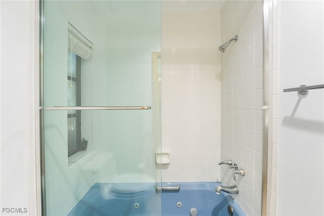 406 Gulf Bend DR, Captiva, FL 33924