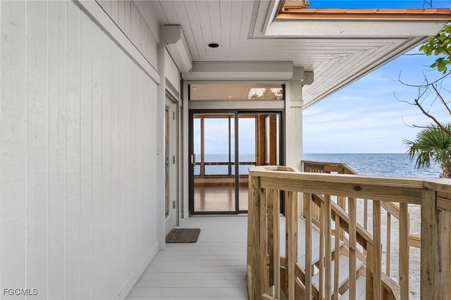 406 Gulf Bend DR, Captiva, FL 33924