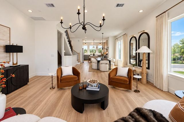 511 Hillwood Heights Drive, Houston, TX 77091