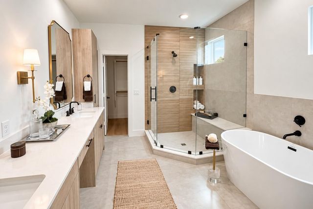 511 Hillwood Heights Drive, Houston, TX 77091