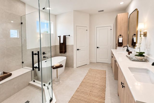 511 Hillwood Heights Drive, Houston, TX 77091