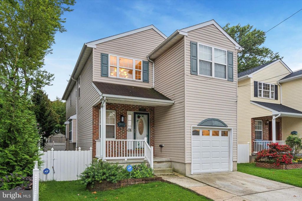 9339 MARSDEN ST, Philadelphia, PA 19114