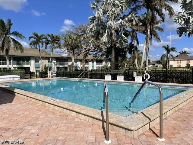 325 Charlemagne BLVD A101, Naples, FL 34112