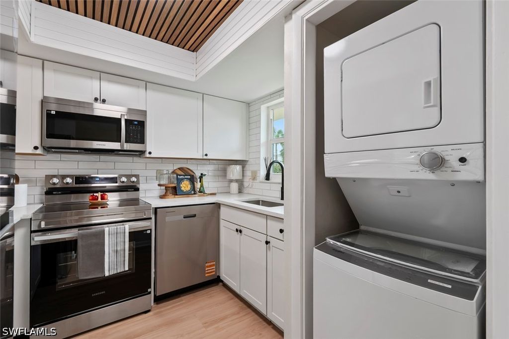 325 Charlemagne BLVD A101, Naples, FL 34112