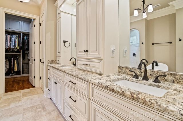 733 Fawns Glen Place, Clover, SC 29710