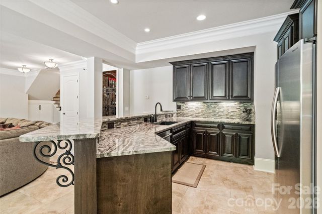 733 Fawns Glen Place, Clover, SC 29710
