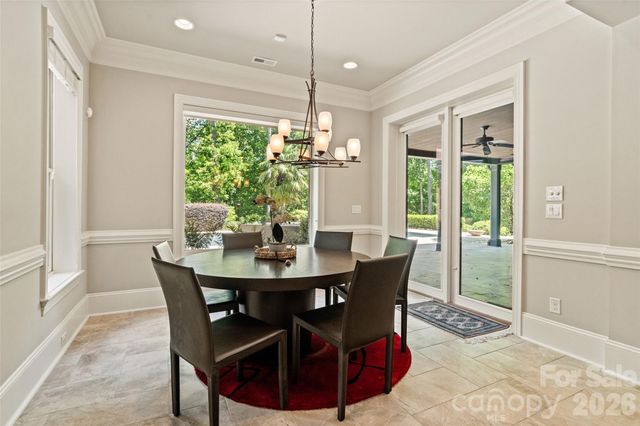 733 Fawns Glen Place, Clover, SC 29710