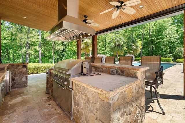 733 Fawns Glen Place, Clover, SC 29710