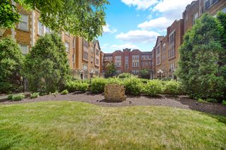 10911 S Longwood Drive 2, Chicago, IL 60643